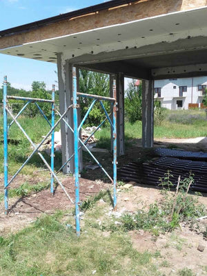 Revêtement intérieur et extérieur en OSB pour un projet de maison de 294 mètres carrés thumbnail