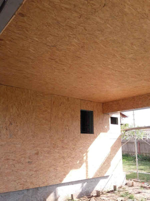 Revêtement intérieur et extérieur en OSB pour un projet de maison de 294 mètres carrés thumbnail