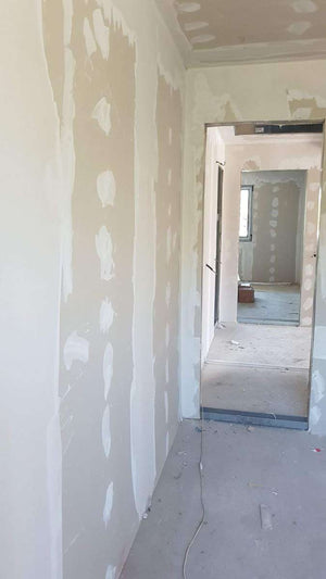 Revêtement des murs intérieurs pour un projet de maison à Craiova thumbnail