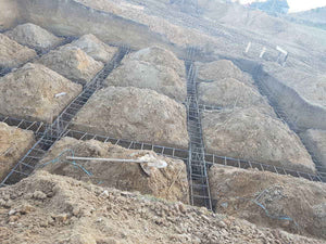 Plantation de poutres dans la tranchée pour un projet de restaurant de 620 mètres carrés dans le département de Brasov thumbnail