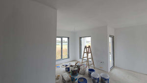 Application d'une couche d'apprêt et de vinarom pour le projet d'une maison de 190 mètres carrés thumbnail