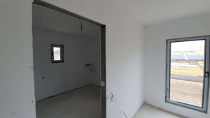 Application d'une couche d'apprêt et de vinarom pour le projet d'une maison de 190 mètres carrés thumbnail