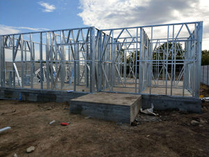Projet de maison à Braila de 120 mètres carrés, montage de la structure des murs thumbnail