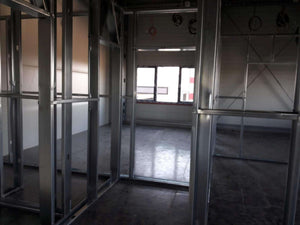 Projet d'aménagement intérieur de bureaux de 600 mètres carrés pour un entrepôt de 2000 mètres carrés thumbnail