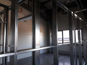 Projet d'aménagement intérieur de bureaux de 600 mètres carrés pour un entrepôt de 2000 mètres carrés thumbnail