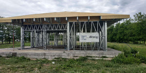 Projet de maison à Snagov de 320 mètres carrés, installation d'OSB pour le toit thumbnail