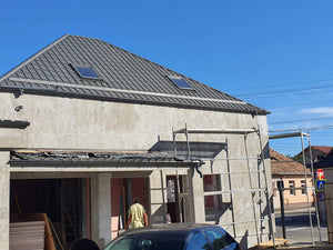 Projet de maison métallique à Sibiu de 191 mètres carrés, application d'enduit de lissage thumbnail