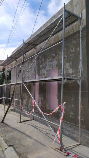 Projet de maison métallique à Sibiu de 191 mètres carrés, application d'enduit de lissage thumbnail