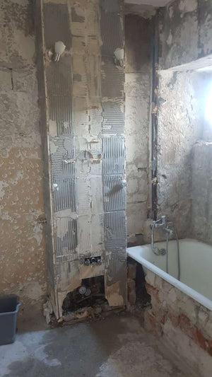 Rénovation intérieure en cours d'un appartement sur la Place Romana thumbnail