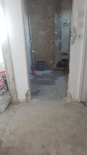 Rénovation intérieure en cours d'un appartement sur la Place Romana thumbnail
