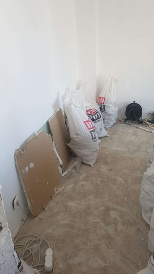 Rénovation intérieure en cours d'un appartement sur la Place Romana thumbnail
