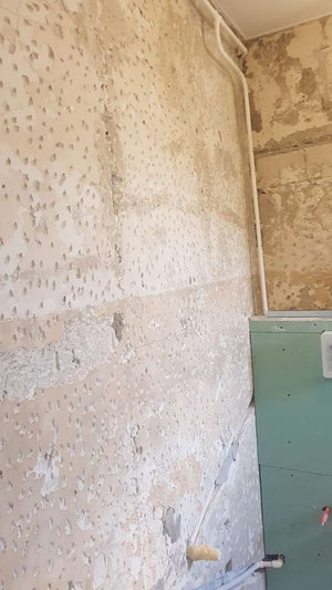 Rénovation intérieure en cours d'un appartement sur la Place Romana thumbnail