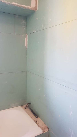 Rénovation intérieure en cours d'un appartement sur la Place Romana thumbnail