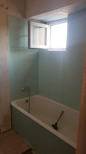 Rénovation intérieure en cours d'un appartement sur la Place Romana thumbnail
