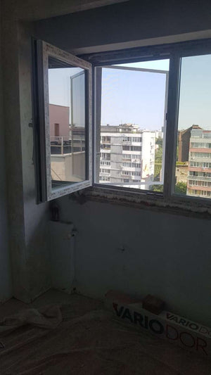Rénovation intérieure en cours d'un appartement sur la Place Romana thumbnail