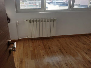 Rénovation intérieure en cours d'un appartement sur la Place Romana thumbnail