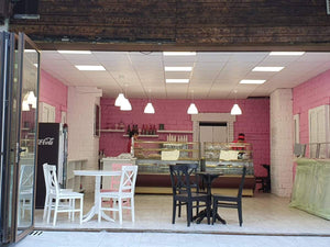 Rénovation d'un espace commercial de type pâtisserie à Bucarest thumbnail