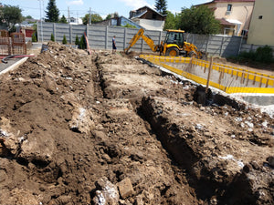 Excavation mécanisée et plantation de paliers pour la fondation du projet de halle de 240 mètres carrés thumbnail