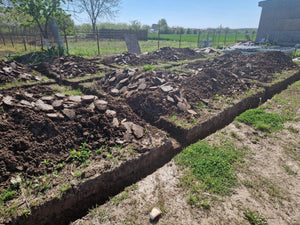 Excavation mécanisée et coulage de la semelle de fondation pour une maison de 130 m2 dans le département d'Ilfov, à Snagov thumbnail