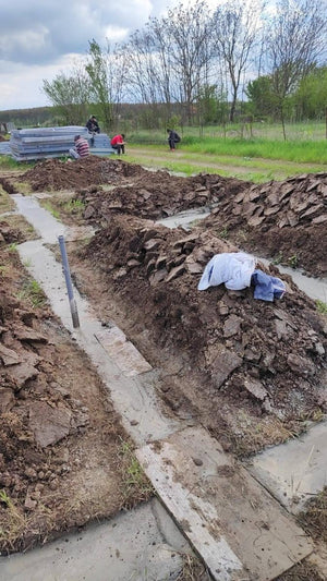 Excavation mécanisée et coulage de la semelle de fondation pour une maison de 130 m2 dans le département d'Ilfov, à Snagov thumbnail