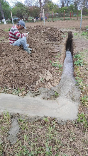 Excavation mécanisée et coulage de la semelle de fondation pour une maison de 130 m2 dans le département d'Ilfov, à Snagov thumbnail