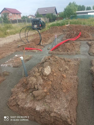 Excavation et coulage de béton pour la fondation d'une maison métallique de plain-pied dans le département d'Ilfov thumbnail
