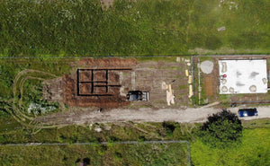 Excavation et coulage de béton pour la fondation d'une maison métallique de plain-pied dans le département d'Ilfov thumbnail