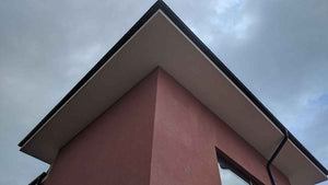 Application d'enduit décoratif siliconé pour la maison en métal modèle de 191 mètres carrés thumbnail