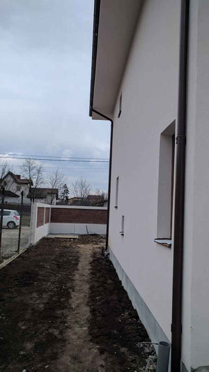 Application d'enduit décoratif siliconé pour la maison en métal modèle de 191 mètres carrés thumbnail