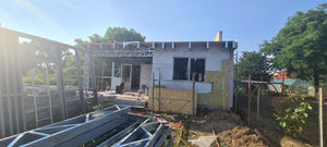 Isolation thermique extérieure à la laine de roche et enduit de finition pour la construction d'une maison de 130 mètres carrés thumbnail
