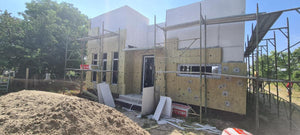 Isolation thermique extérieure à la laine de roche et enduit de finition pour la construction d'une maison de 130 mètres carrés thumbnail