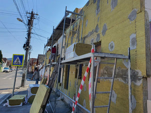 Isolation thermique des façades en cours pour le projet de maison de 191 mètres carrés à Sibiu thumbnail