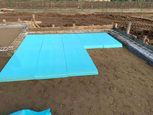 Isolation thermique de la fondation d'une maison de 162 mètres carrés réalisée à Snagov thumbnail