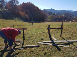 Traçage de la fondation pour un projet de restaurant de 620 mètres carrés dans le département de Brasov thumbnail