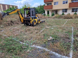 Traçage et excavation de la fondation pour une maison à un étage à Bucarest thumbnail