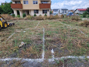 Traçage et excavation de la fondation pour une maison à un étage à Bucarest thumbnail