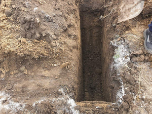 Traçage et excavation de la fondation pour une maison en structure métallique de 134 mètres carrés thumbnail