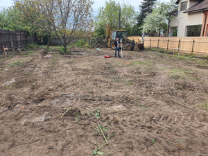 Traçage et excavation mécanisée de la fondation pour une maison sans étage dans le département d'Ilfov thumbnail