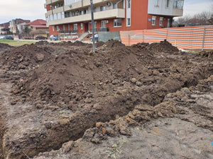 Traçage et excavation mécanisée pour un projet de halle métallique de 480 mètres carrés thumbnail