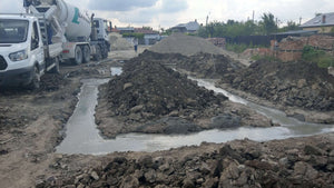 Couler du béton pour la fondation d'une maison métallique thumbnail