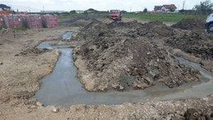 Couler du béton pour la fondation d'une maison métallique thumbnail