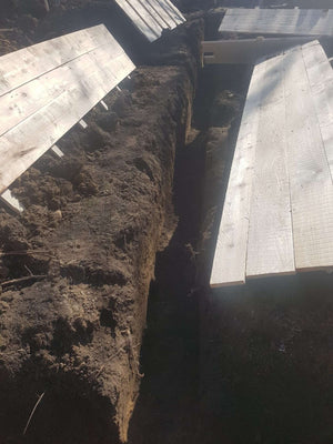 Couler du béton dans la semelle de fondation pour un projet de pension agrotouristique thumbnail