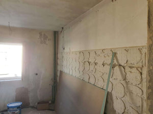 Peindre les murs et les plafonds et couler une chape autonivelante pour un appartement de 120 mètres carrés à Baneasa thumbnail