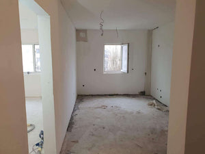 Peindre les murs et les plafonds et couler une chape autonivelante pour un appartement de 120 mètres carrés à Baneasa thumbnail