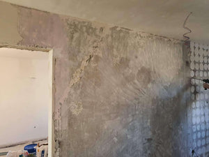Peindre les murs et les plafonds et couler une chape autonivelante pour un appartement de 120 mètres carrés à Baneasa thumbnail