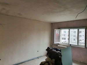 Peindre les murs et les plafonds et couler une chape autonivelante pour un appartement de 120 mètres carrés à Baneasa thumbnail